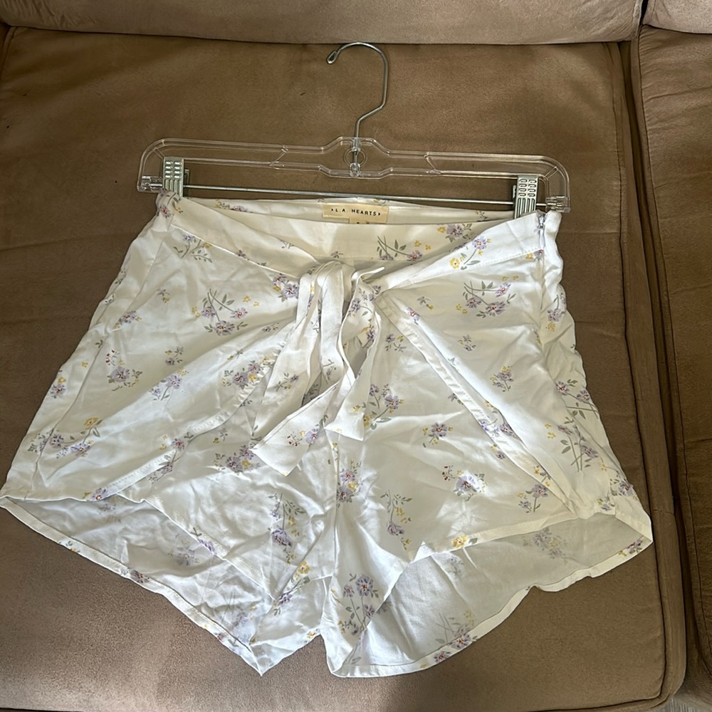 L.A Hearts tie shorts size small
